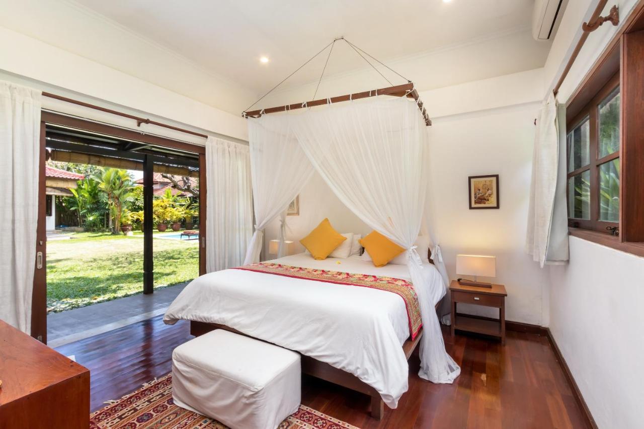 Villa Eight Seminyak Exterior foto